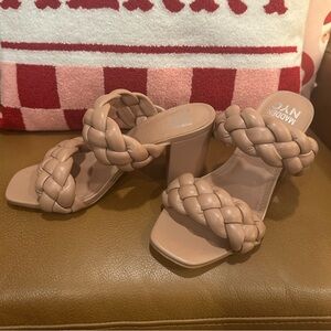 NYC Madden rope block heel